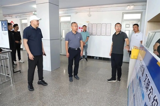 院長王立軍督導檢查校園安全及開學前準備工作