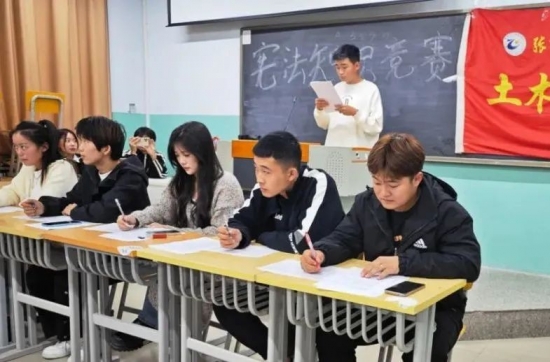 憲法宣傳進(jìn)校園 | 我院積極舉辦憲法宣傳活動(dòng)