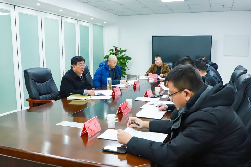 黨委書記馮印濤調(diào)度教育教學(xué)和學(xué)生管理等相關(guān)工作