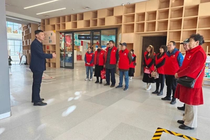 院直機關第三黨支部、離退休黨支部聯合開展主題黨日活動