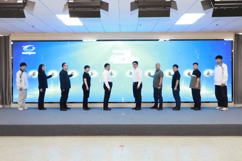 爭(zhēng)一流 當(dāng)冠軍 | 我院“青創(chuàng)杯”第四屆創(chuàng)意創(chuàng)新創(chuàng)業(yè)大賽暨2024年職業(yè)教育活動(dòng)周正式啟動(dòng)