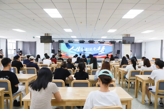 周末專家河北行 | 阿里巴巴淘寶教育校企合作商務(wù)總監(jiān)殷志平為師生作專題輔導(dǎo)講座