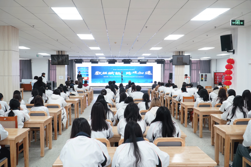 我院舉辦“周末專家河北行”宣講活動