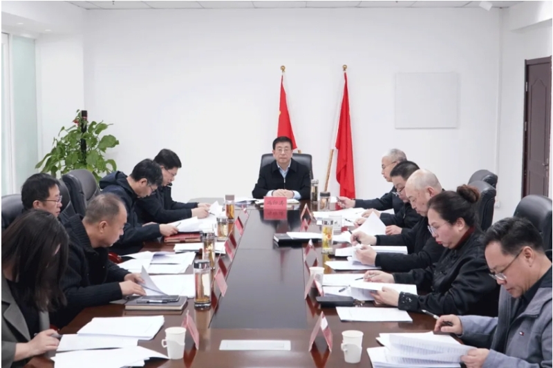 學院黨委理論學習中心組集中學習全國兩會精神等內容