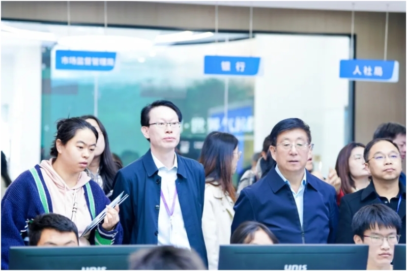 黨委書記馮印濤率隊參加職業教育示范性虛擬仿真實訓基地建設研討會