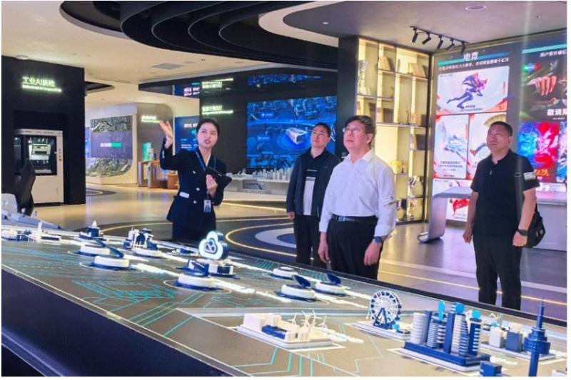 黨委書記馮印濤率隊赴深圳騰訊公司總部考察調研