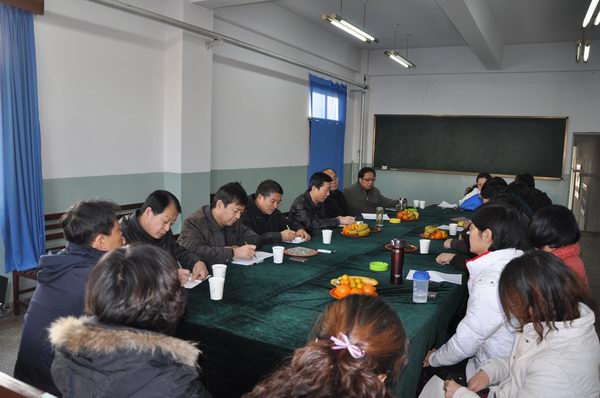 學(xué)院領(lǐng)導(dǎo)深入經(jīng)濟(jì)管理系進(jìn)行調(diào)研