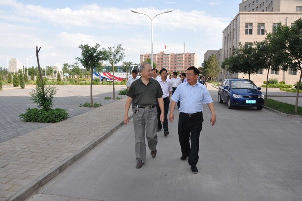 張家口教育學(xué)院領(lǐng)導(dǎo)來我院學(xué)習(xí)交流