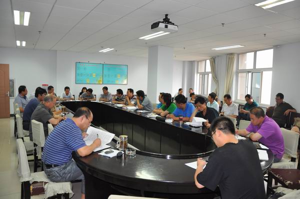 學(xué)院召開評建工作階段性總結(jié)會(huì)