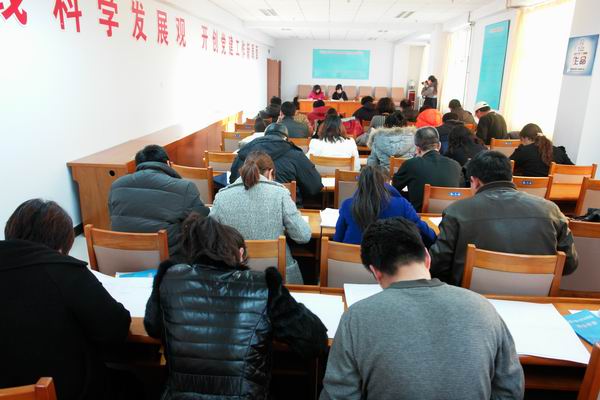 學院舉辦輔導(dǎo)員業(yè)務(wù)能力基本知識測試