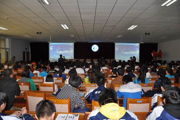 學院成功舉辦首屆校園開放日活動