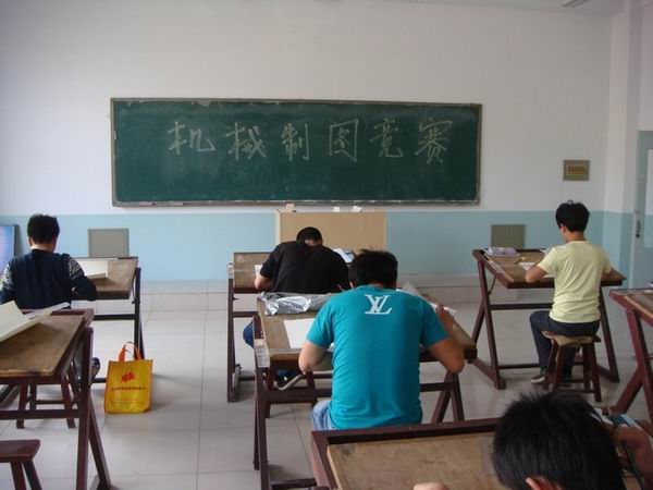 機械工程系舉辦機械制圖競賽