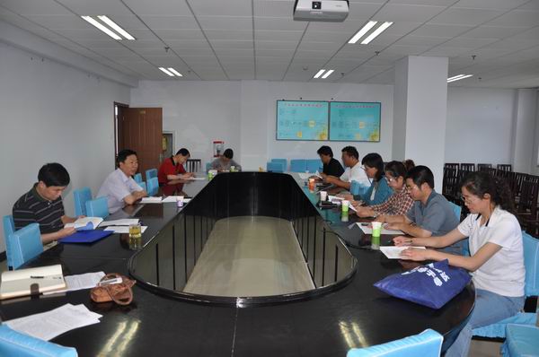 學院召開解放思想大討論民主黨派代表座談會