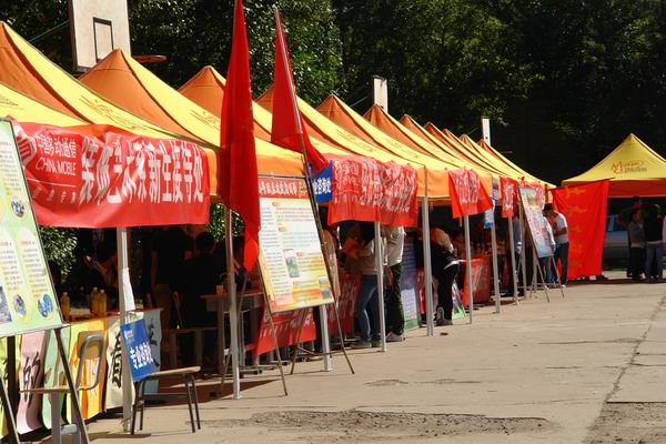 學院新生報到工作今天正式開始