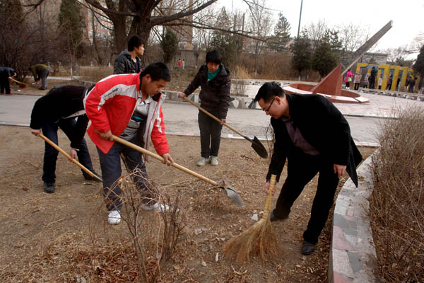 全院師生參加義務勞動