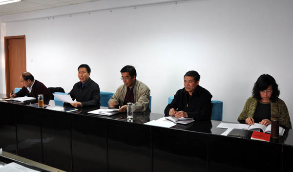 學院召開教育實踐活動領導小組會議