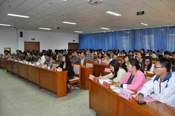 學院舉行輔導員“情景案例”比賽