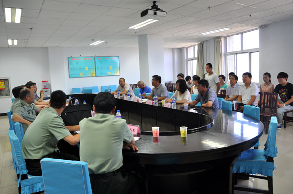 省軍區督導組來我院督導檢查入伍預征工作