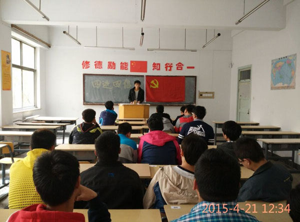 學院團委開展“四進四信”主題教育進支部活動