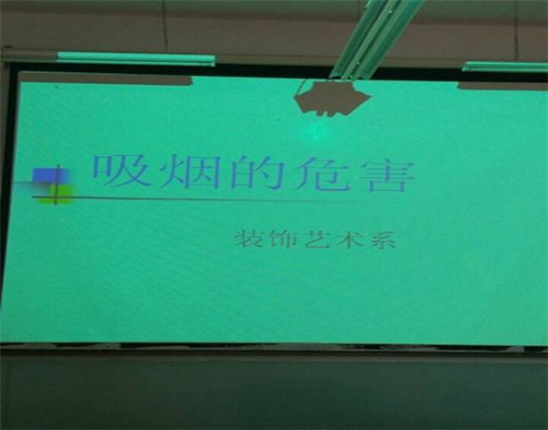 裝飾藝術系舉辦“遠離香煙，追求健康人生路”主題團日活動