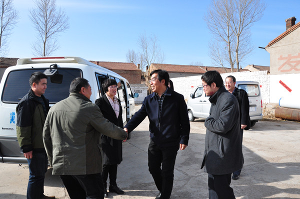 學院領導赴萬全看望我院駐村工作組