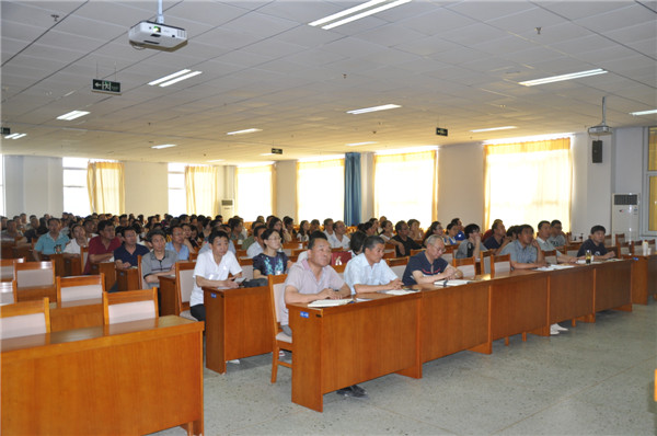 我院舉辦學習習總書記系列講話精神輔導報告會