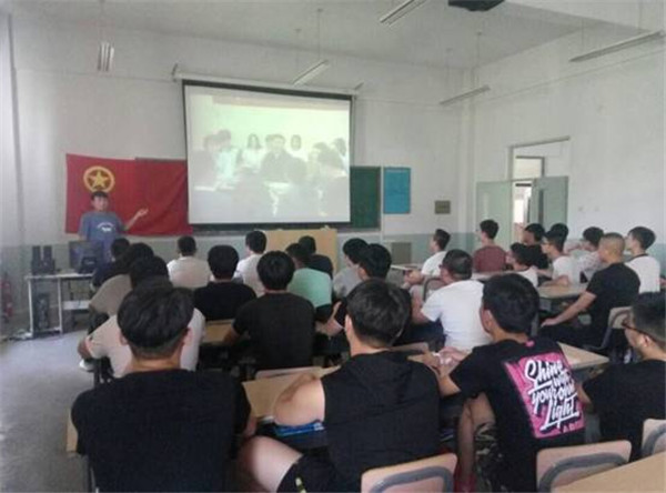 機械工程系舉辦“一學一做”主題團日活動