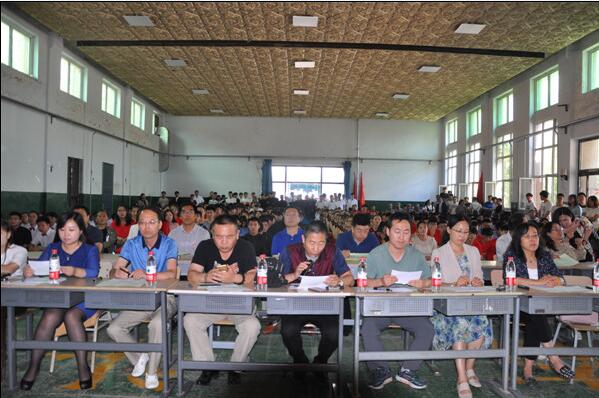 學(xué)院舉辦“唱響青春”大合唱比賽