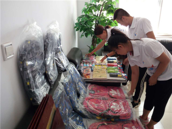 學院團委開展“關愛留守兒童，助力脫貧攻堅”暑期社會實踐活動