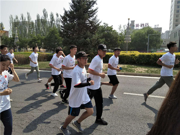 我院學子參加第32屆奧林匹克日長跑活動