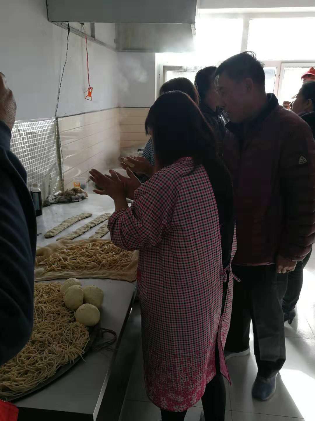 應用外語系志愿者參加慈善義工志愿活動