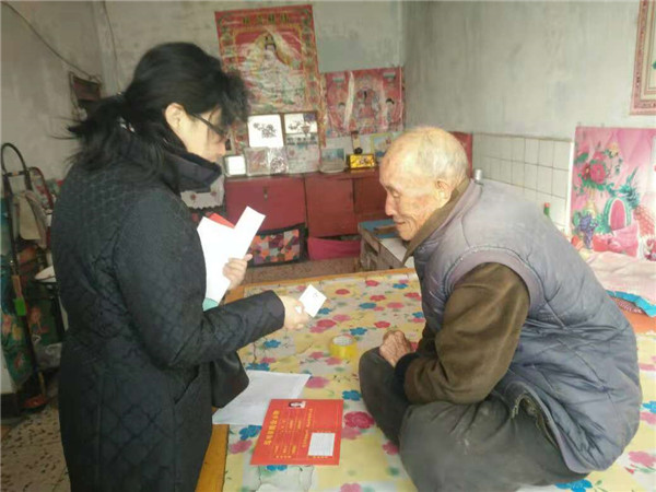 我院組織幫扶責任人赴貧困村集中入戶