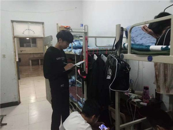 汽車工程系開展安全文明月活動