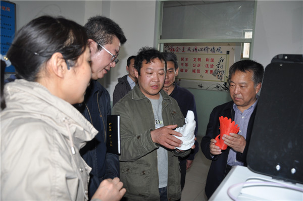 市政府副秘書長章衛(wèi)到我院調(diào)研指導工作