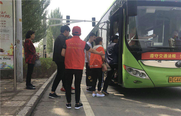 機(jī)械工程系開(kāi)展“志愿創(chuàng)城 共享文明”志愿服務(wù)活動(dòng)