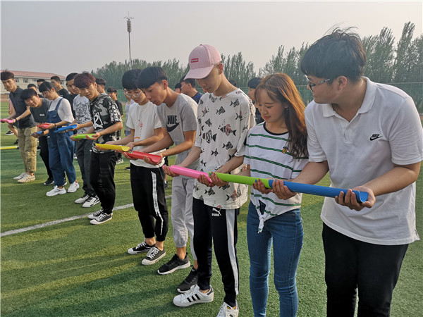 土木工程系開展“奔跑吧，青春”三走主題團日活動
