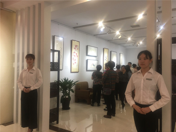 信息工程系志愿者禮儀隊參加社會實踐服務活動