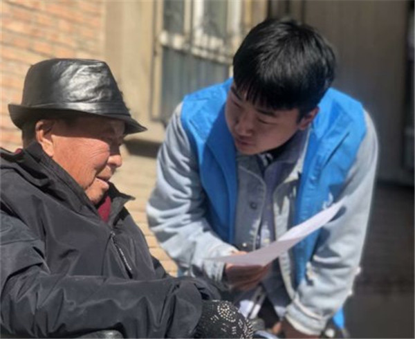 各系部開展志愿活動,強化學生思想政治引領