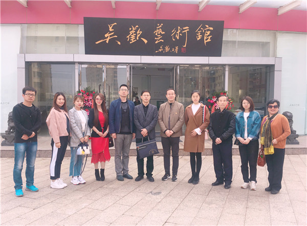 常務副院長李煒杰參加信息工程系黨支部與馬路東社區(qū)共建活動