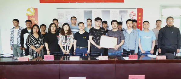 我院與維斯塔斯公司舉行校企合作授牌儀式