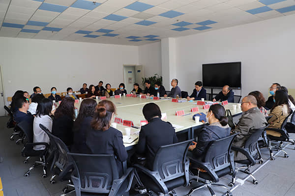 學院召開教師代表座談會