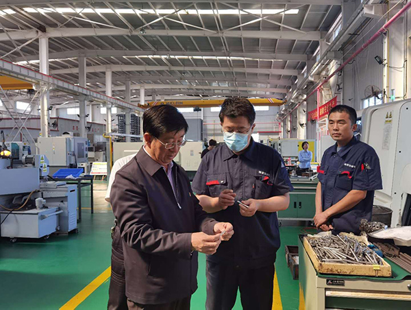 黨委書記馮印濤率隊赴京、張部分企業考察調研