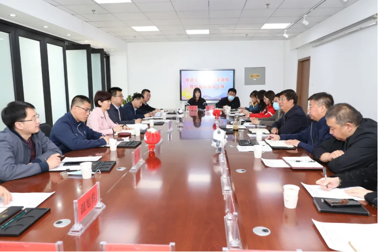 北京冬奧組委志愿者部副部長張麗娜一行到我院進行調研