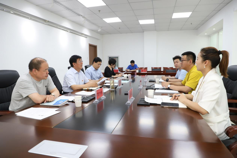 馮印濤會見北動漫(河北)網(wǎng)絡(luò)科技有限公司首席執(zhí)行官孫小安