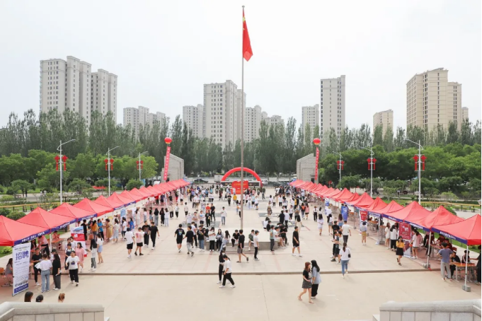 我院成功舉辦2021屆畢業(yè)生就業(yè)暨2022屆畢業(yè)生實習(xí)雙選會