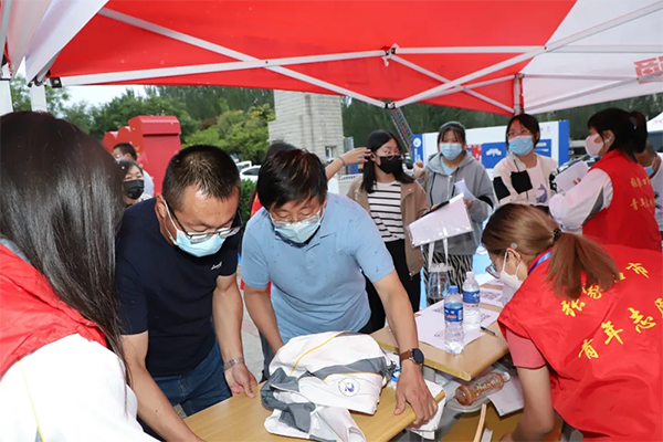 學(xué)院領(lǐng)導(dǎo)實(shí)地檢查指導(dǎo)學(xué)院迎新工作