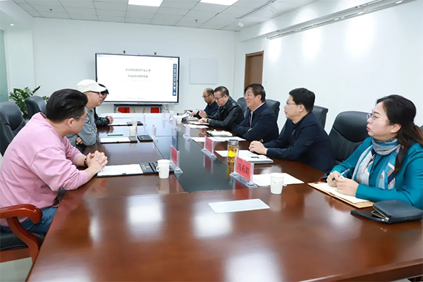 馮印濤會見易居樂農合伙人、財富藝術公社總裁張明華