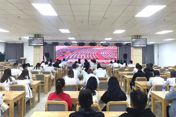 我院認真組織收看紀念辛亥革命110周年大會盛況