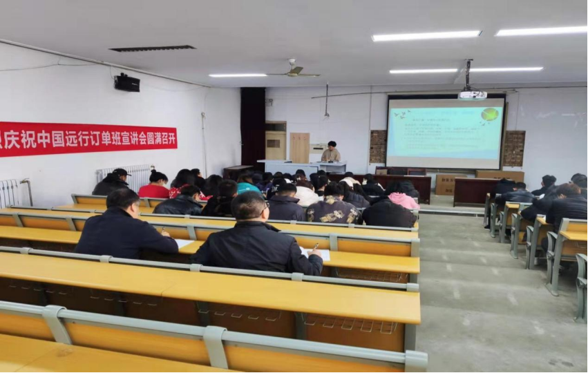 學院領導深入思政課堂聽課并指導教學工作