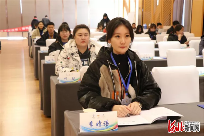 河北新聞網(wǎng)對我院冬奧志愿者李婧語進行專訪報道 | 張家口賽區(qū)制服和注冊分中心志愿者李婧語：心中熊熊烈火為服務冬奧而燃
